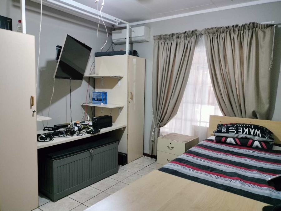 3 Bedroom Property for Sale in Baysvalley Free State